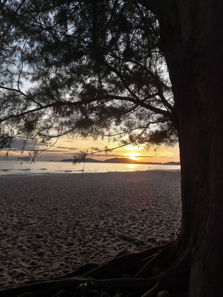 palmeraiebeach resort rayong