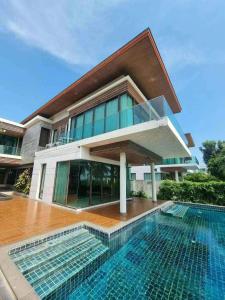 palmeraiebeach resort rayong