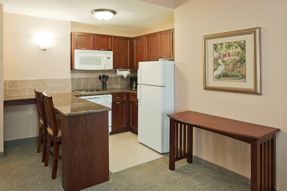 staybridge suites oakville by ihg