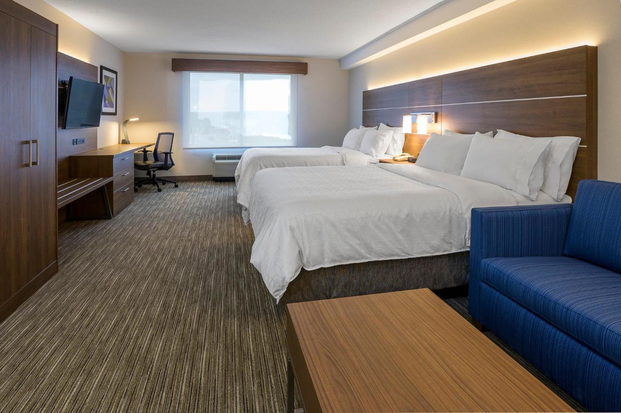 holiday inn express and suites north bay by ihg