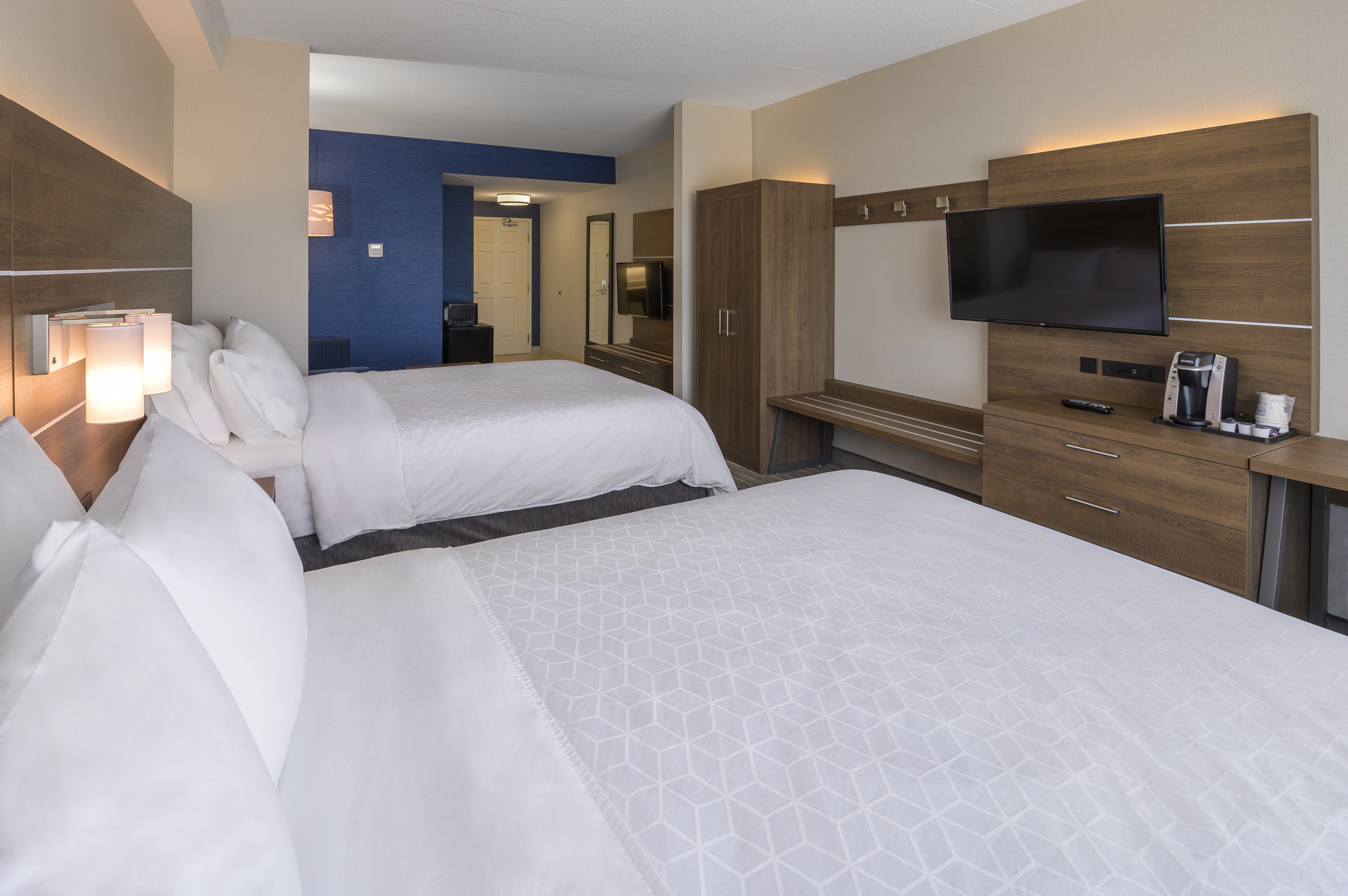 holiday inn express and suites north bay by ihg