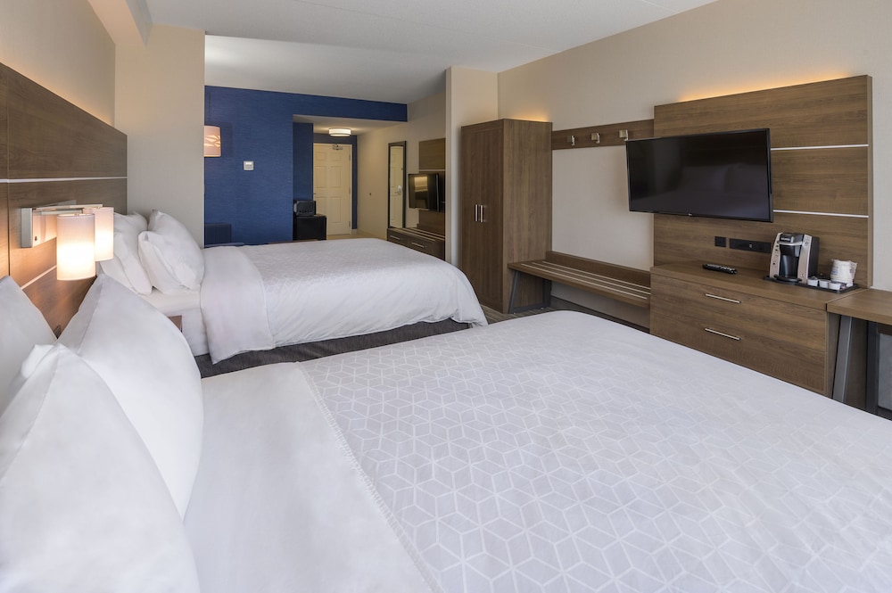holiday inn express and suites north bay by ihg