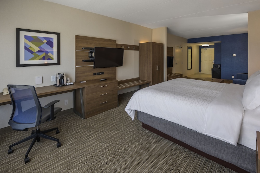 holiday inn express and suites north bay by ihg