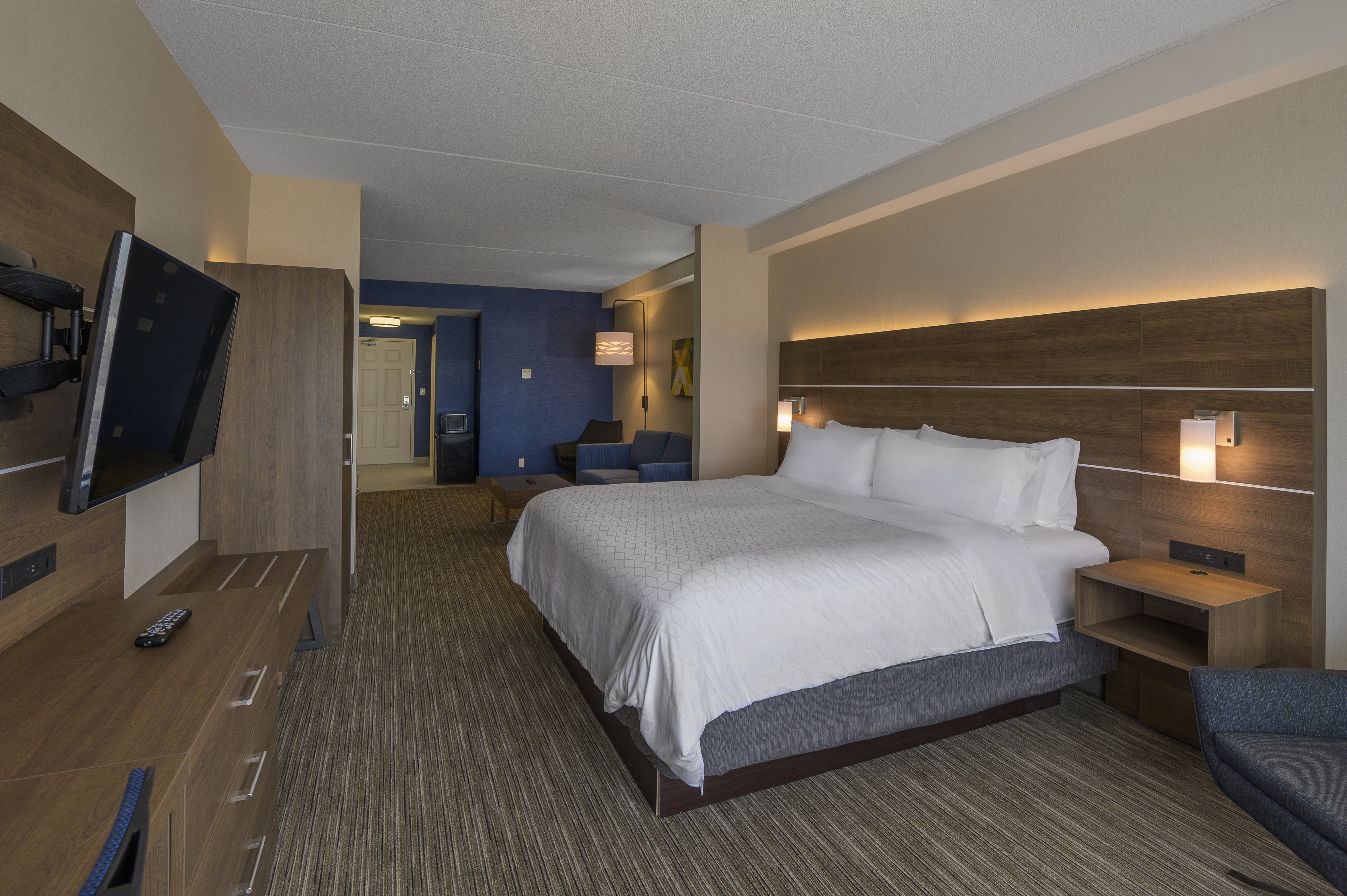 holiday inn express and suites north bay by ihg