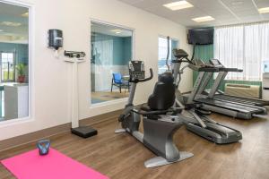 holiday inn express and suites north bay by ihg