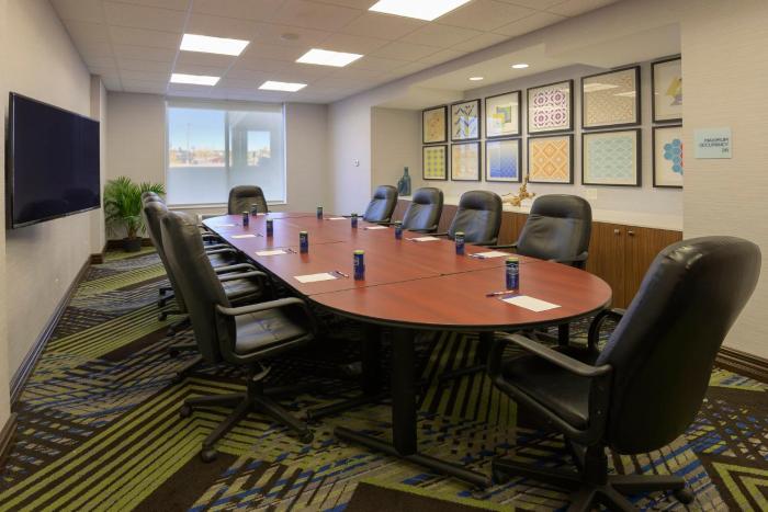 holiday inn express and suites north bay by ihg