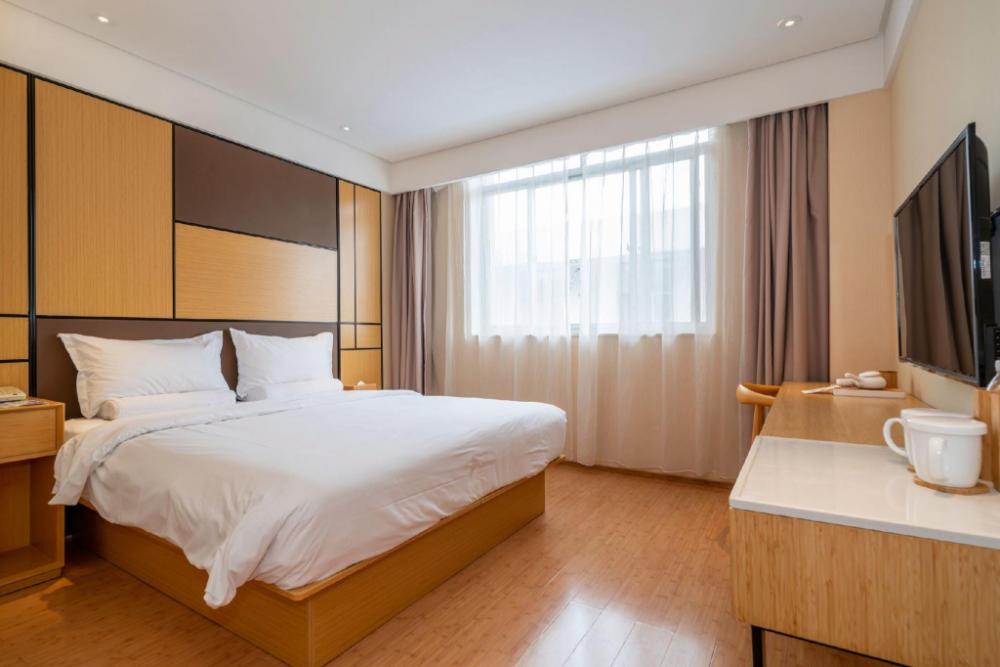 ji hotel xiamen university