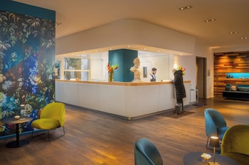 boutique hotel atrium