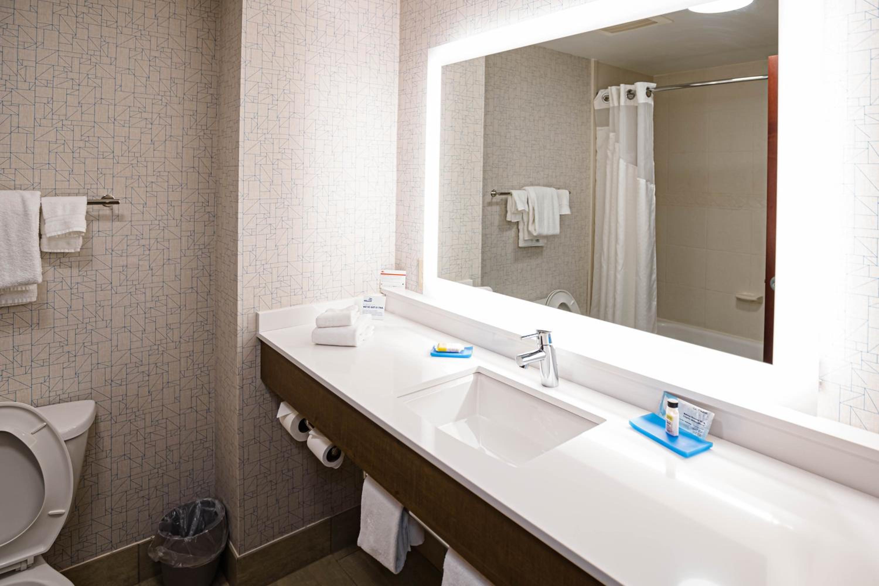 holiday inn express and suites knoxville farragut by ihg