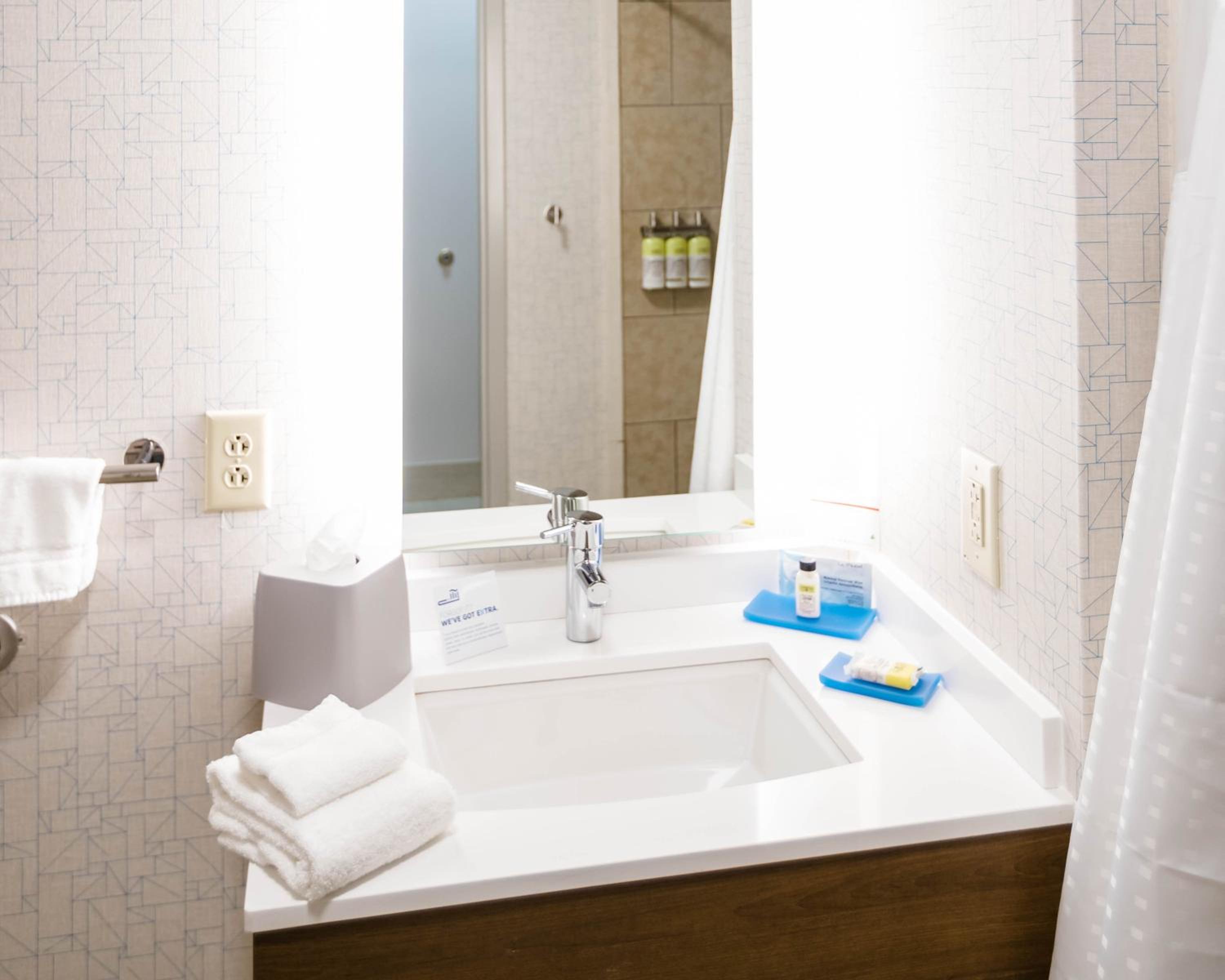 holiday inn express and suites knoxville farragut by ihg