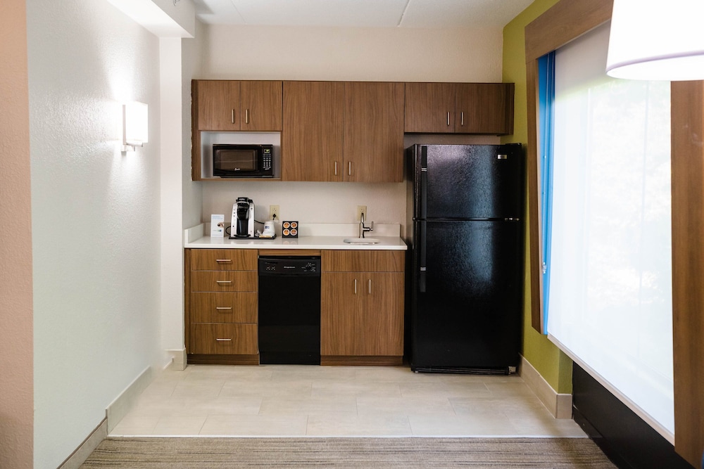holiday inn express and suites knoxville farragut by ihg