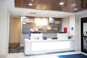 holiday inn express and suites knoxville farragut by ihg