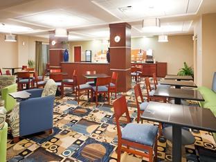 Holiday Inn Express & Suites Knoxville-Farragut By Ihg,Knoxville>>Farragut,3 star