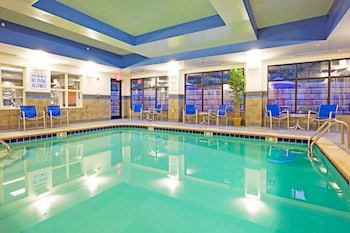 Holiday Inn Express & Suites Knoxville-Farragut By Ihg,Knoxville>>Farragut,3 star