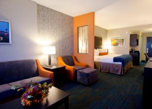 holiday inn express hotel and suites knoxville by ihg