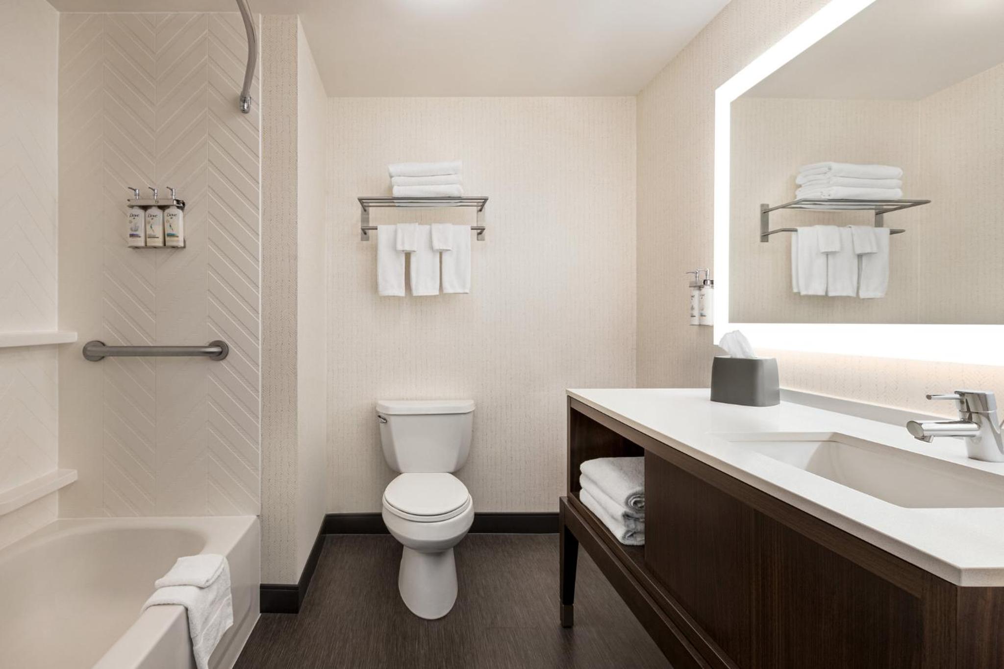 holiday inn cheshire southington by ihg