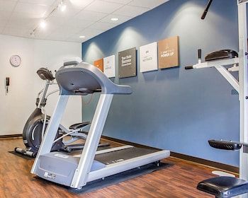 Holiday Inn Cheshire - Southington By Ihg,Hartford>>Cheshire,3 star
