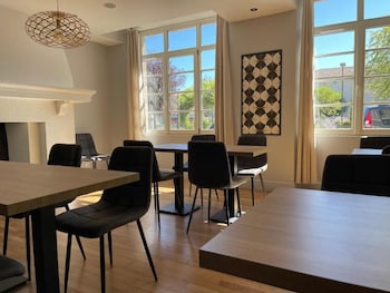 Hotel De La Glane,8 Rue De La Mairie,3 star