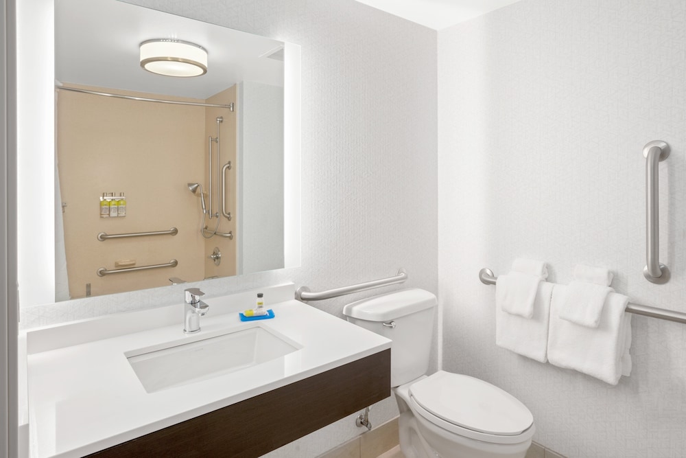 holiday inn express and suites marysville by ihg