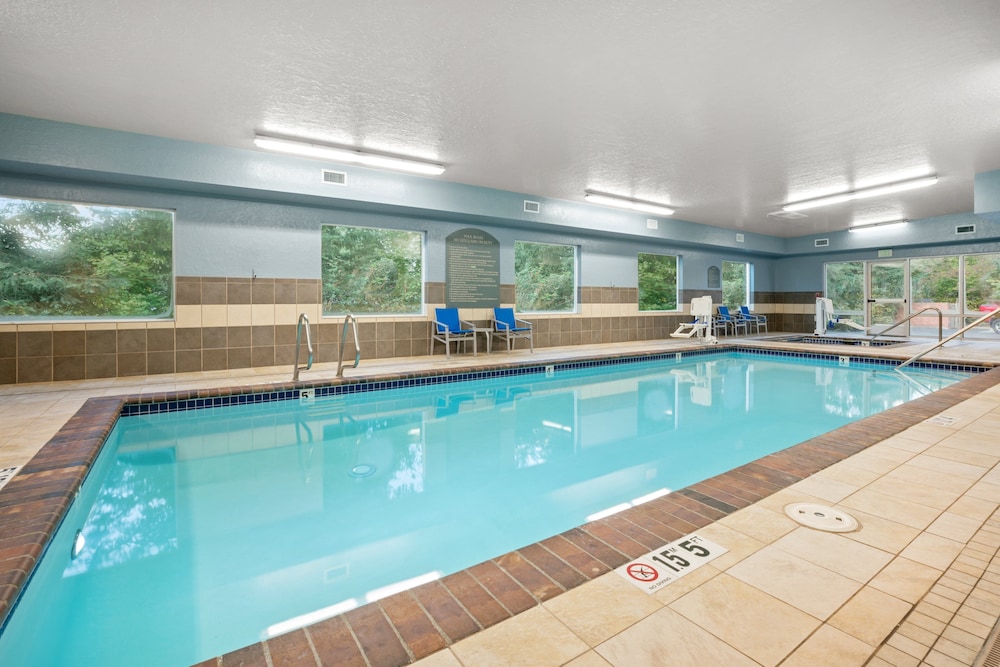 holiday inn express and suites marysville by ihg