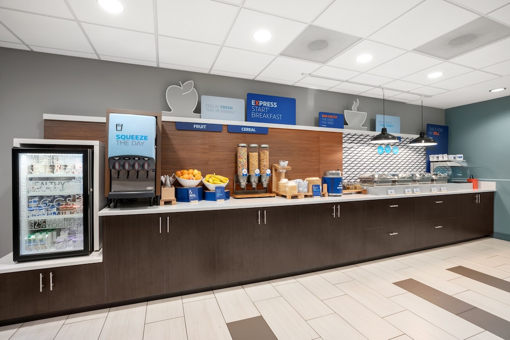 holiday inn express and suites marysville by ihg