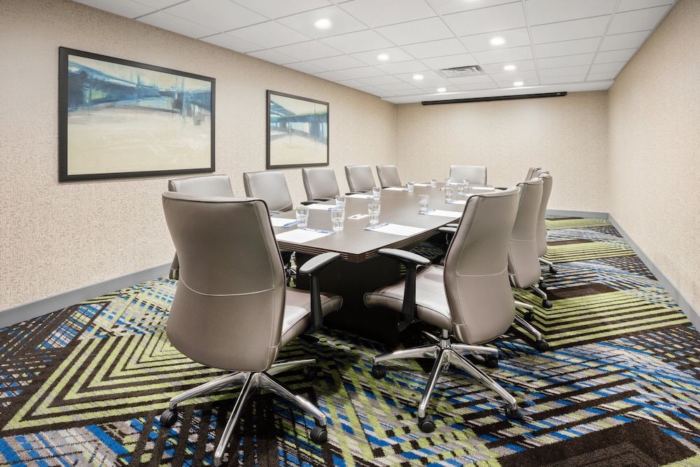 holiday inn express and suites marysville by ihg