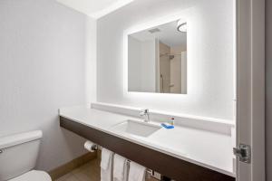 holiday inn express and suites marysville by ihg