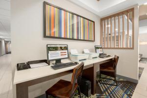 holiday inn express and suites marysville by ihg
