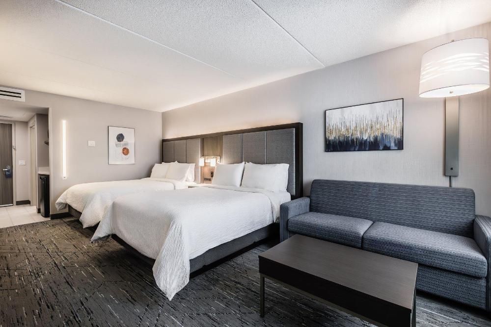 holiday inn express and suites toronto airport sou