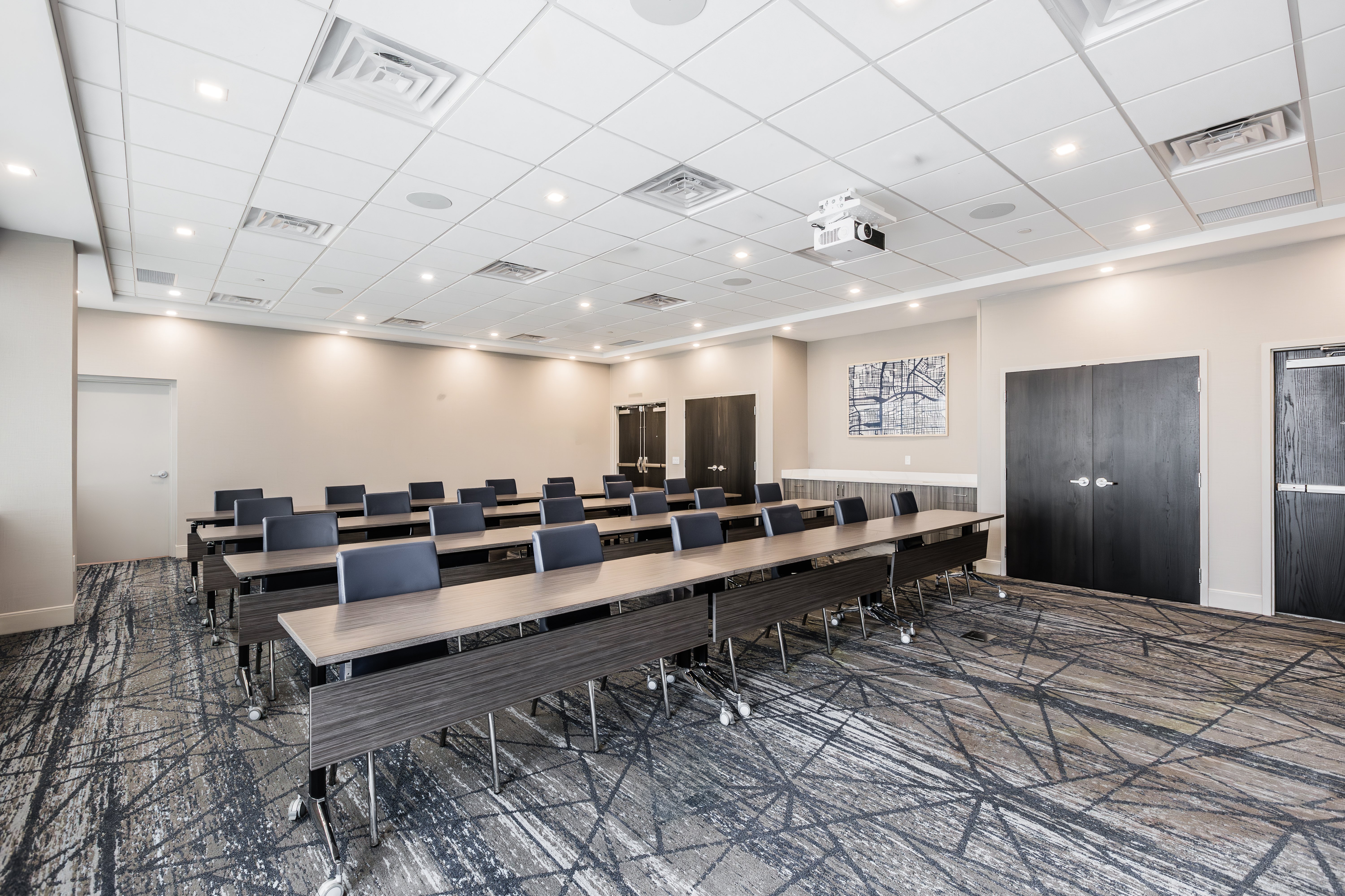 holiday inn express and suites toronto airport sou