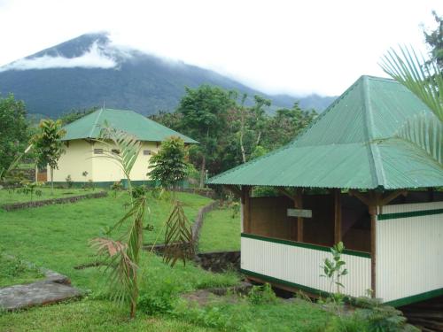 lembah rinjani villa and resto