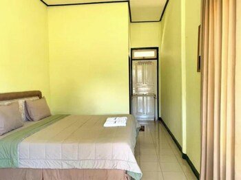 lembah rinjani villa and resto