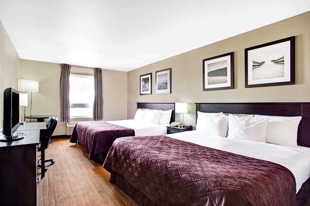 super 8 by wyndham lachenaie terrebonne