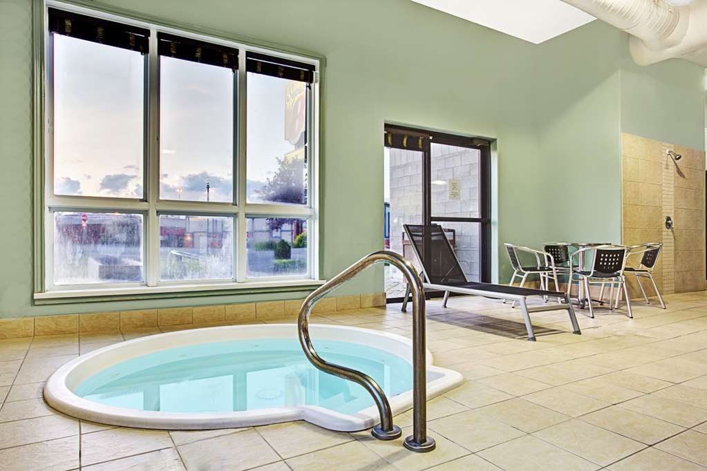 super 8 by wyndham lachenaie terrebonne