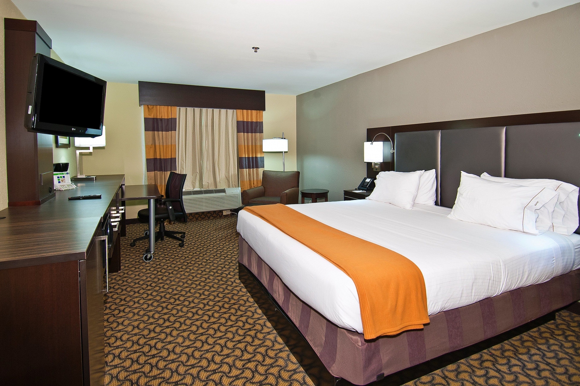 holiday inn express hotel and suites jackson pearl
