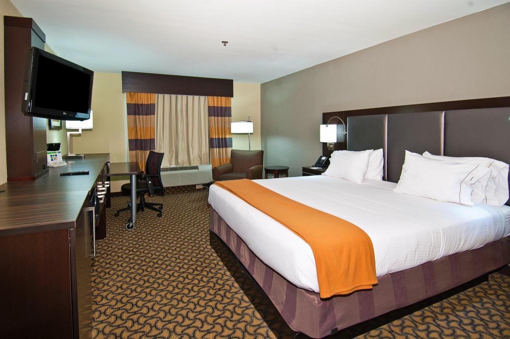 holiday inn express hotel and suites jackson pearl