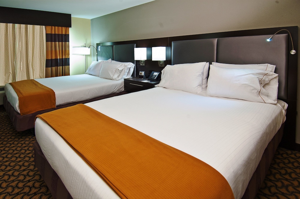 holiday inn express hotel and suites jackson pearl