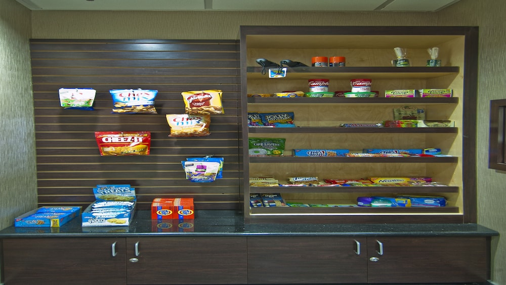 holiday inn express hotel and suites jackson pearl