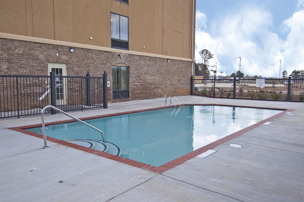 holiday inn express hotel and suites jackson pearl