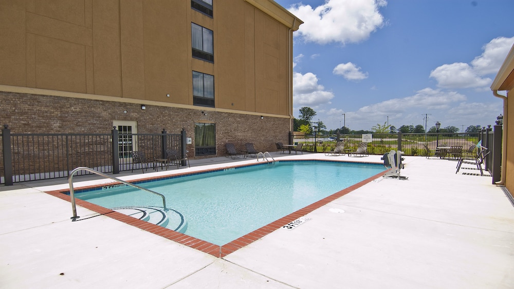 holiday inn express hotel and suites jackson pearl