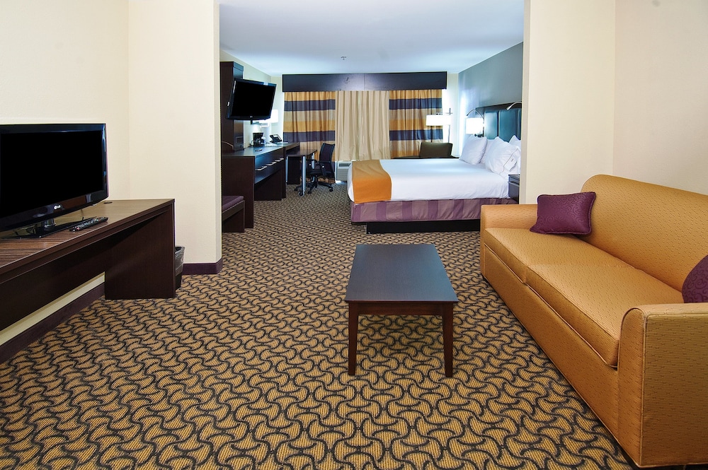 holiday inn express hotel and suites jackson pearl