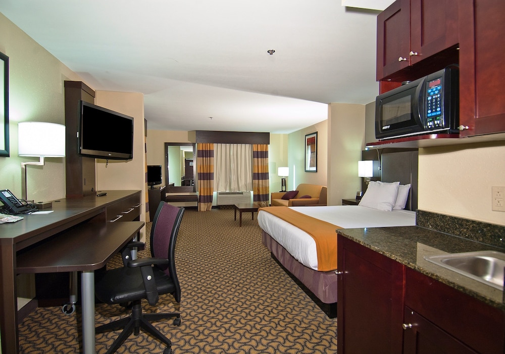 holiday inn express hotel and suites jackson pearl