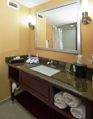 holiday inn express hotel and suites jackson pearl