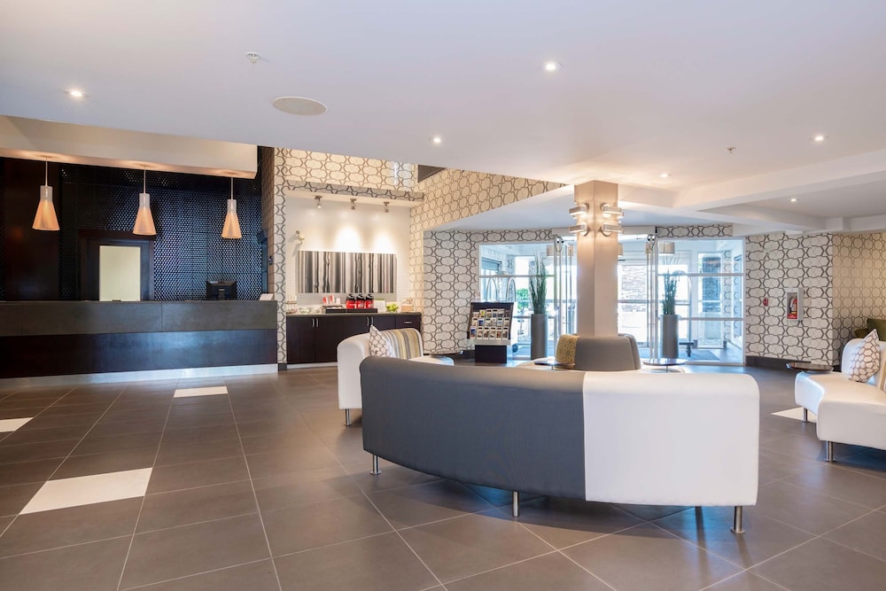 sandman hotel and suites abbotsford