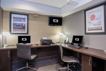 Sandman Hotel & Suites Abbotsford,Chilliwack>>Abbotsford,4 star