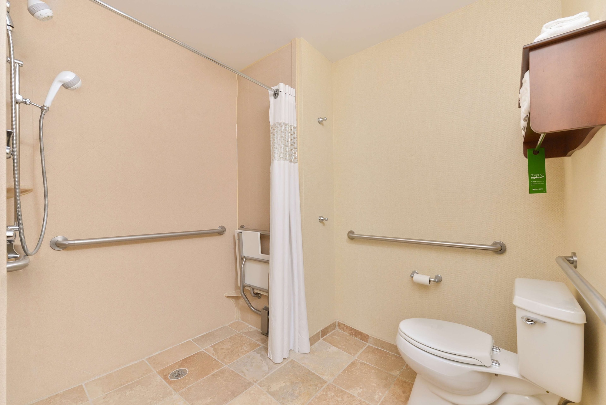 hampton inn iowa city university area