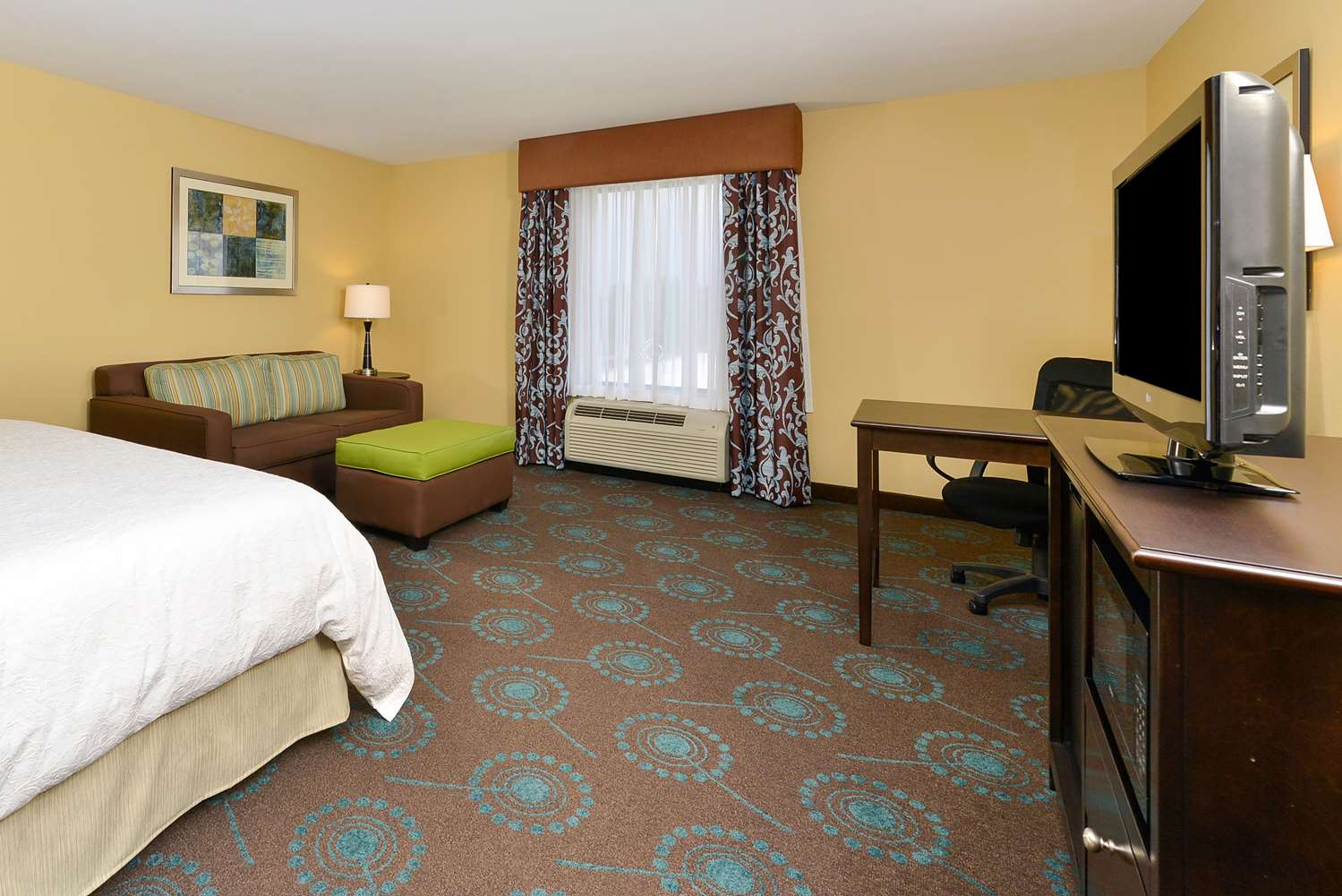 hampton inn iowa city university area