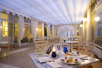 byblos art hotel villa amista