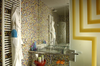 byblos art hotel villa amista