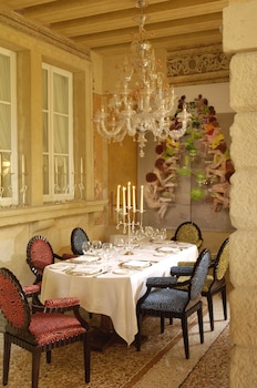 byblos art hotel villa amista